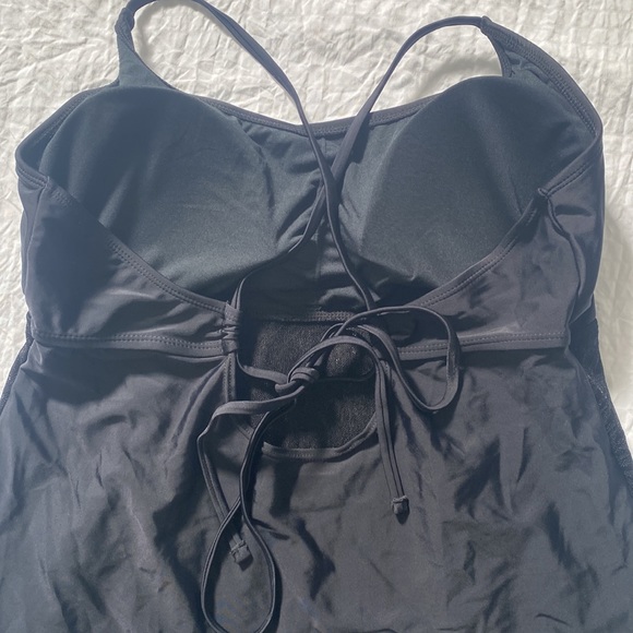 Shewin Halter U-Neck Ruffle Tankini Swimsuit - Picture 6 of 10